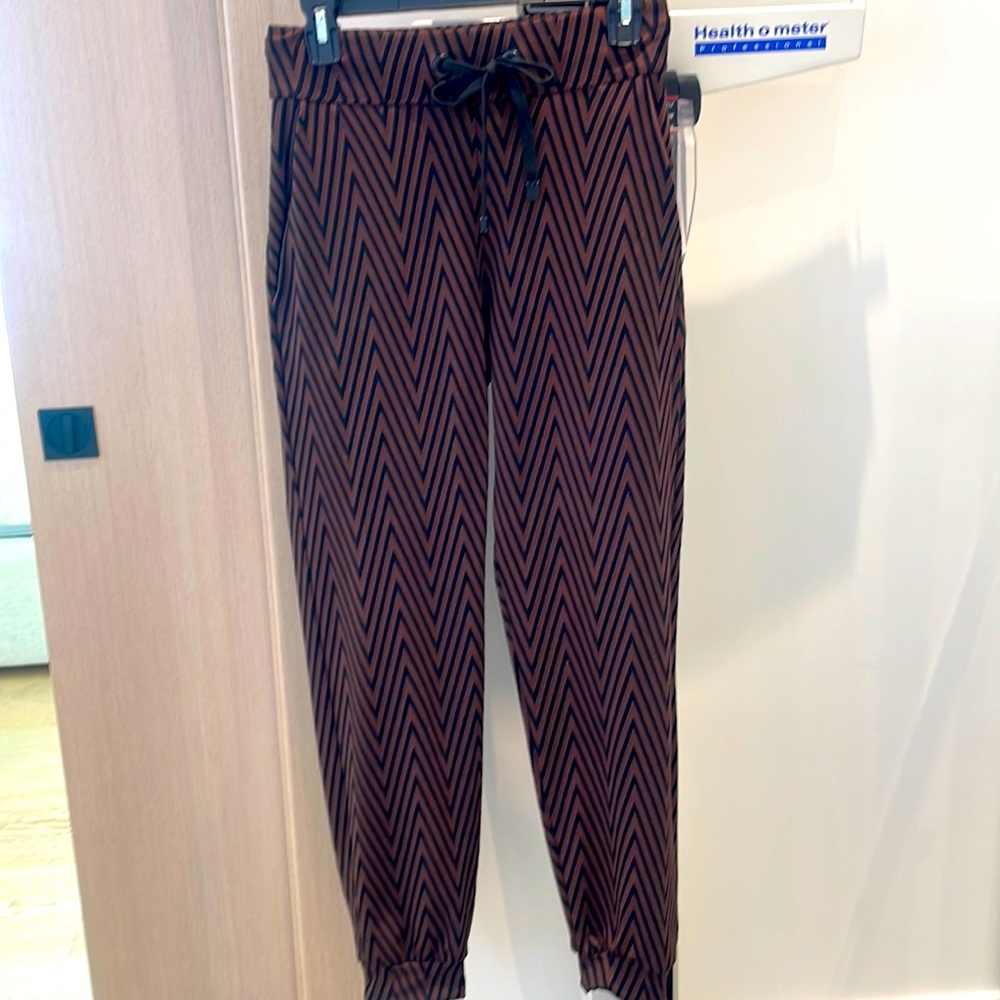 Noli joggers in black and brown size small.